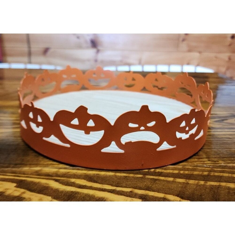 NEW Target Bullseye Round Orange Pumpkin Tray Halloween Fall Jack-o-Lantern 2022